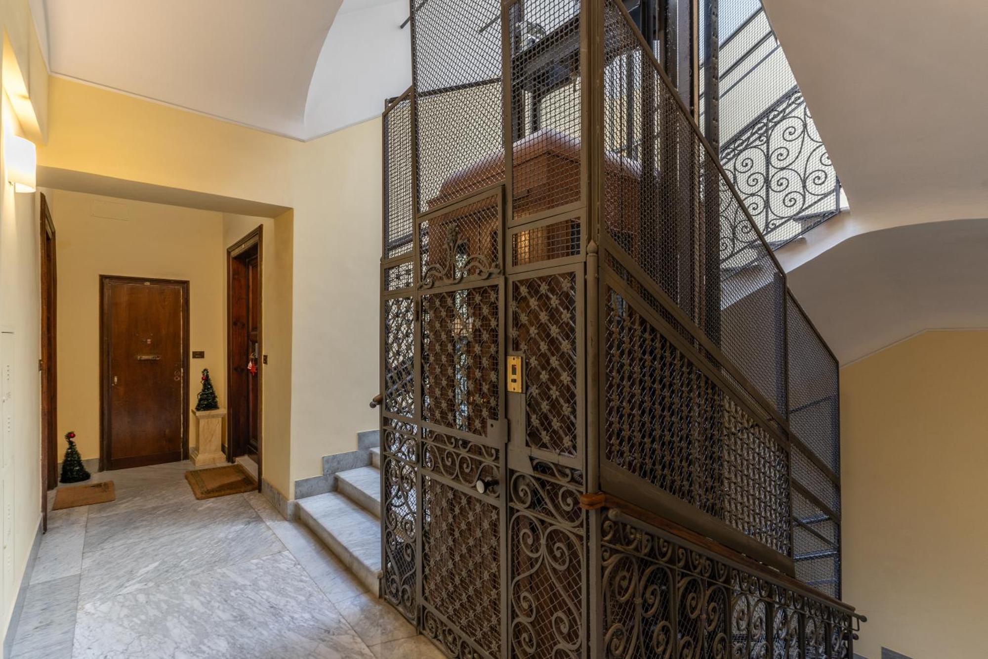 Guest House Cavour 278 روما المظهر الخارجي الصورة